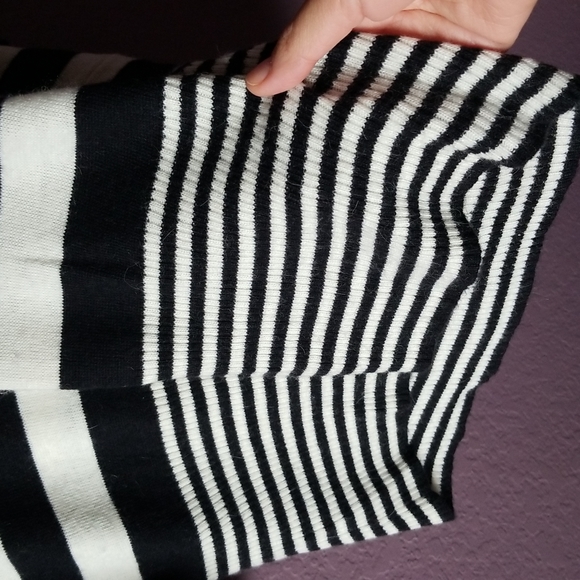 BCBGMAXAZRIA  Sweater - Picture 6 of 12